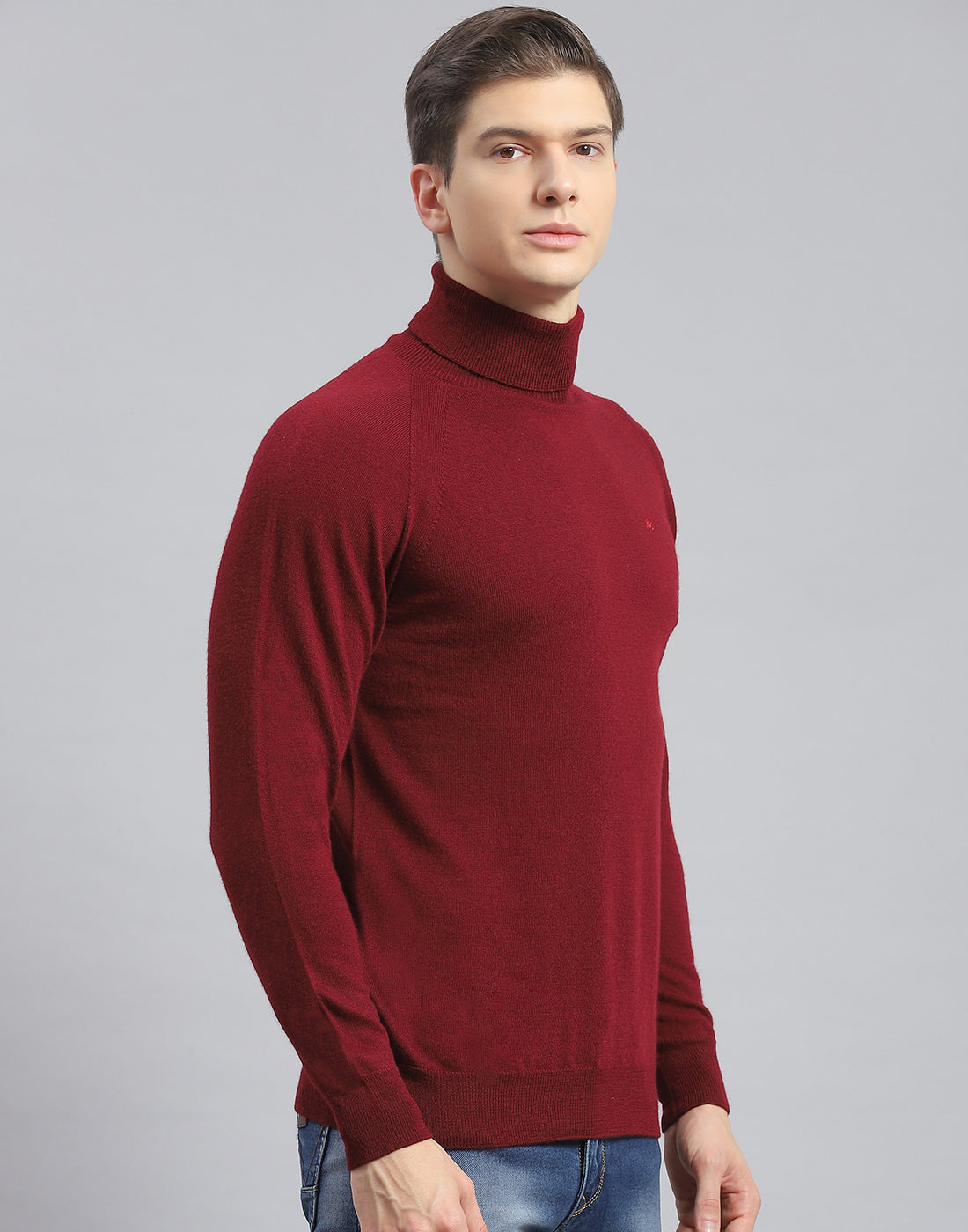 Men Maroon Solid High Neck Full Sleeve Pullover