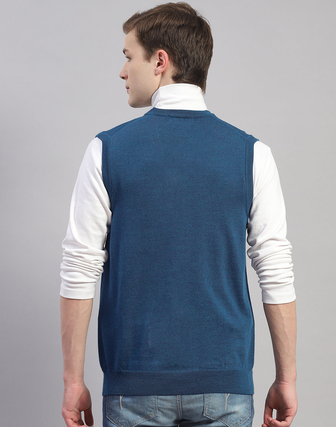 Men Blue Solid V Neck Sleeveless Sweater