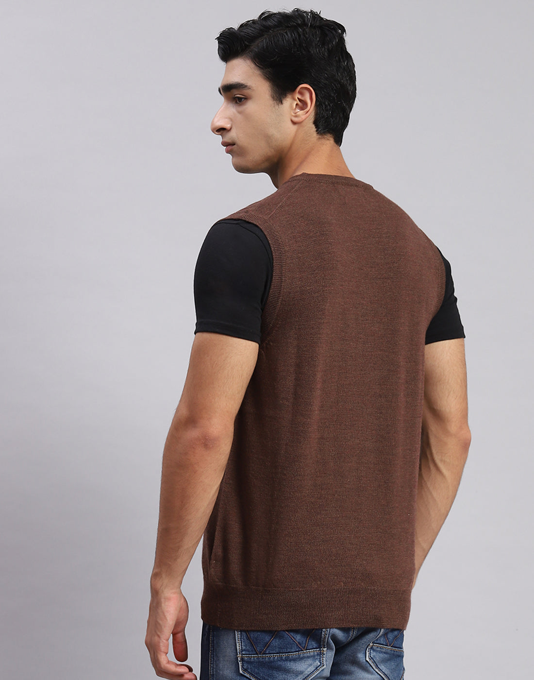 Men Brown Solid V Neck Sleeveless Sweater