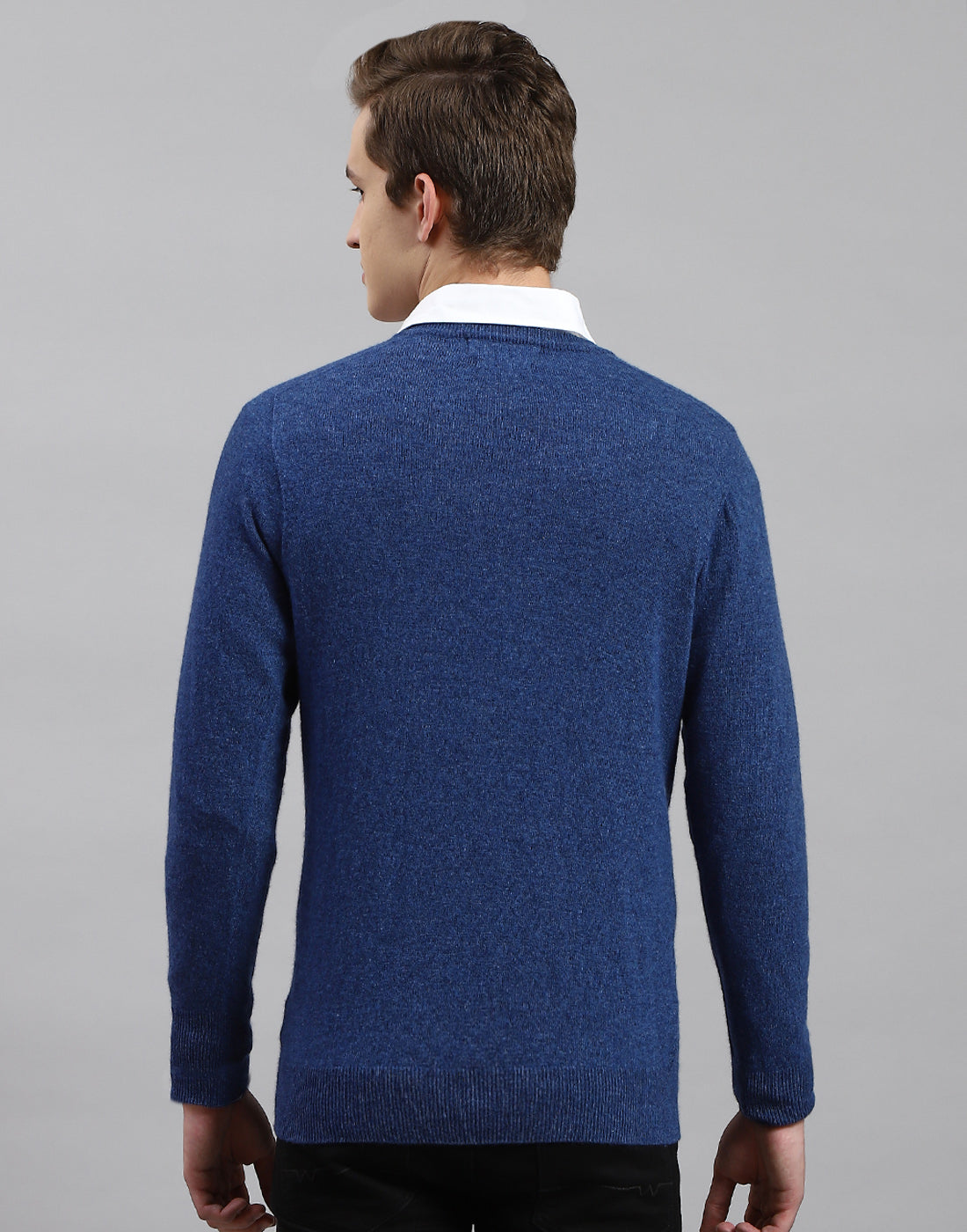 Men Blue Solid V Neck Full Sleeve Pullover