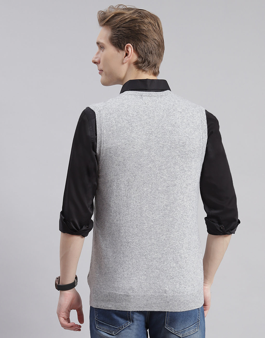 Men Grey Solid V Neck Sleeveless Sweater