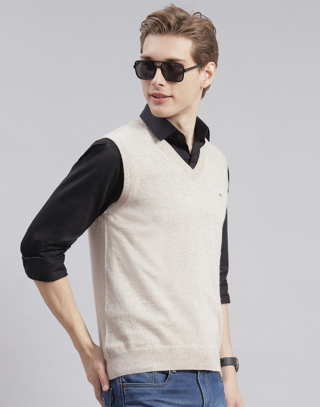 Men Beige Solid V Neck Sleeveless Sweater