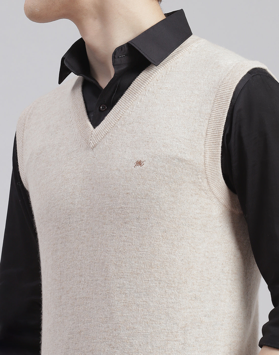 Men Beige Solid V Neck Sleeveless Sweater