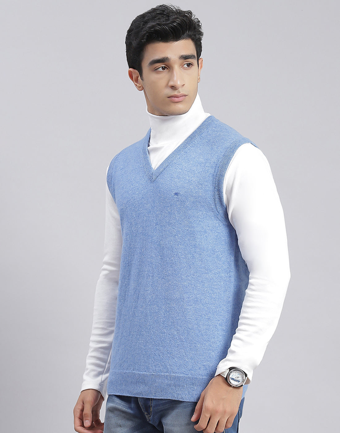 Men Blue Solid V Neck Sleeveless Sweater