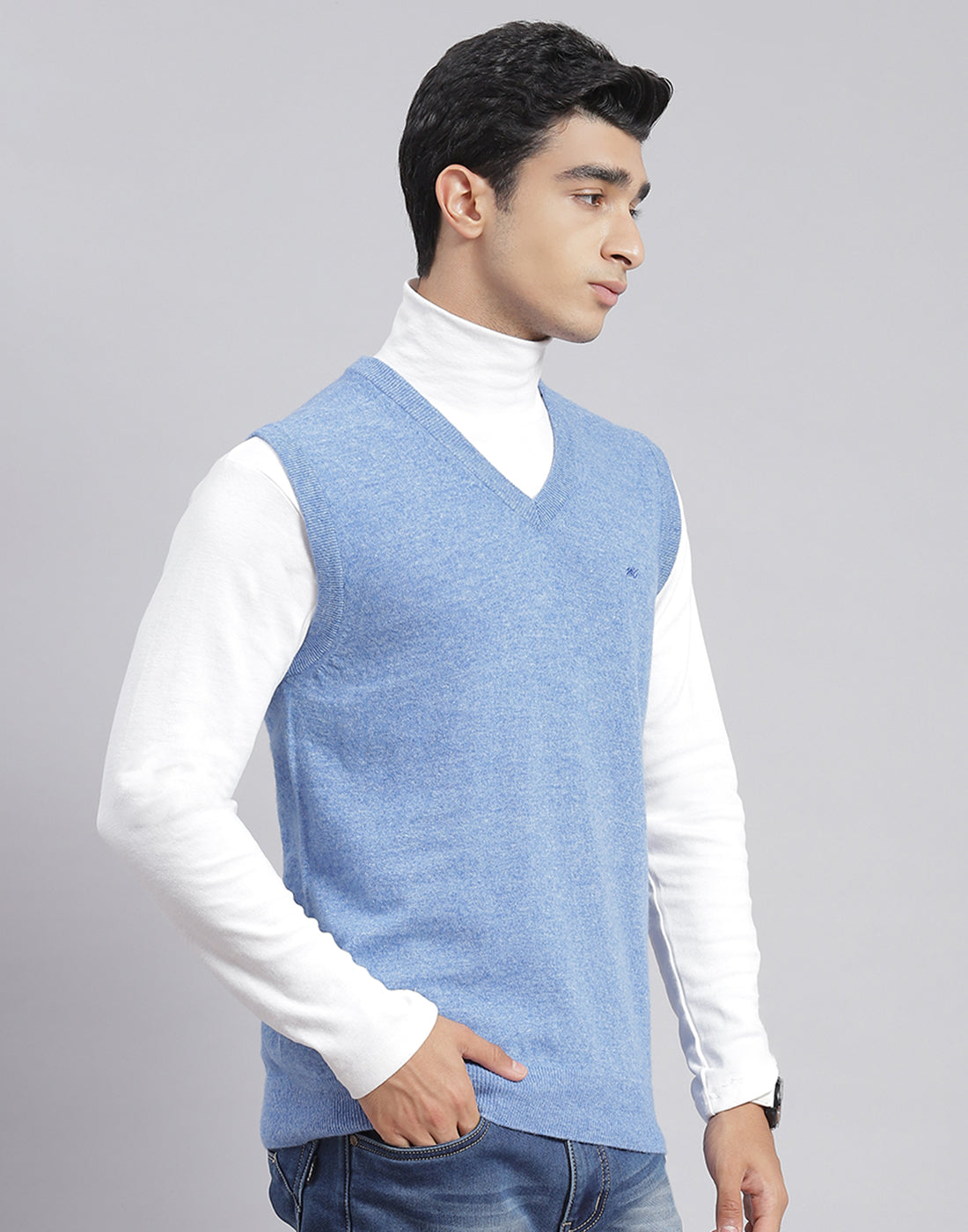 Men Blue Solid V Neck Sleeveless Sweater