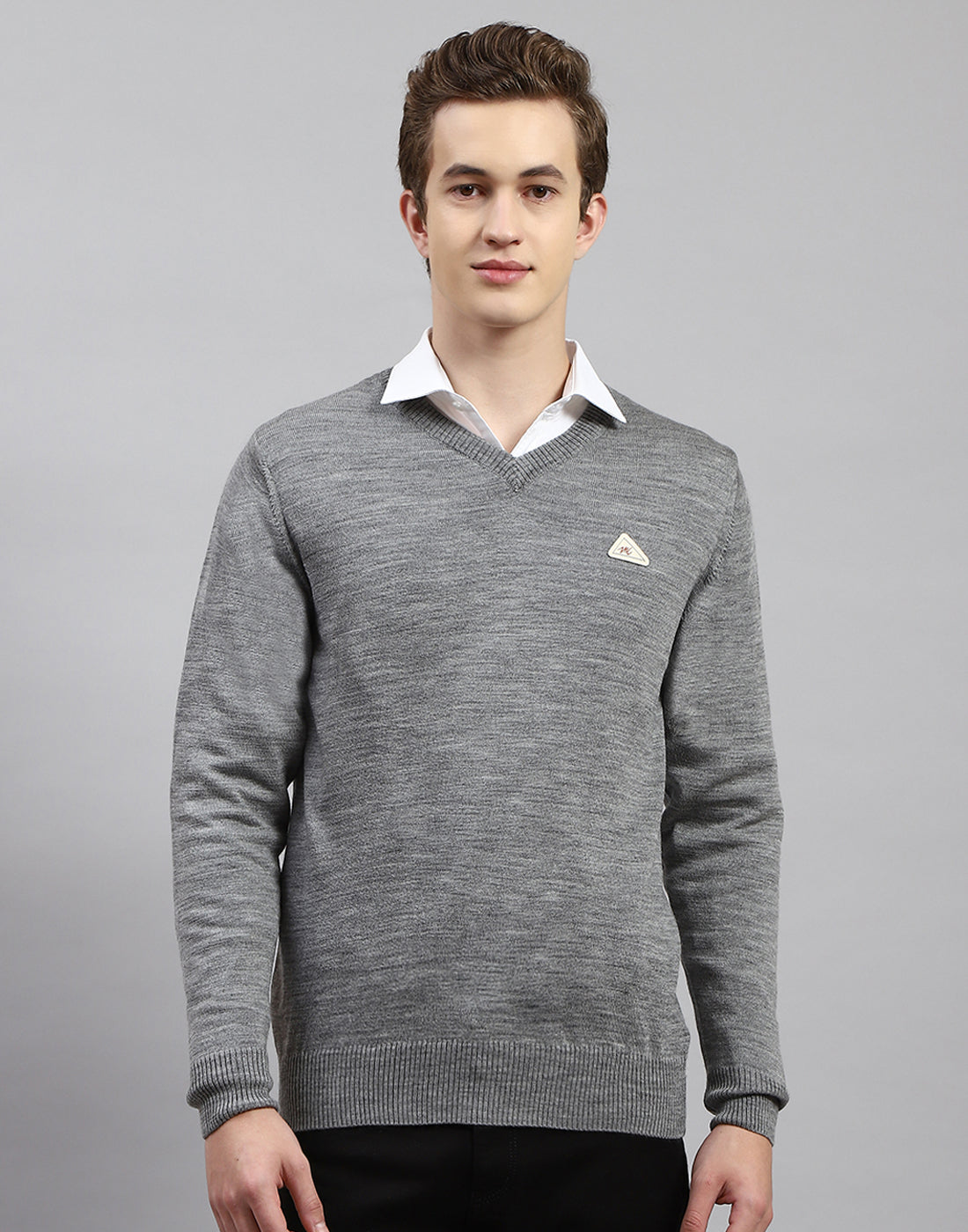 Men Grey Solid V Neck Full Sleeve Pullover