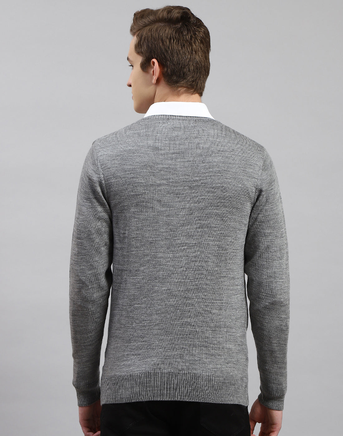 Men Grey Solid V Neck Full Sleeve Pullover