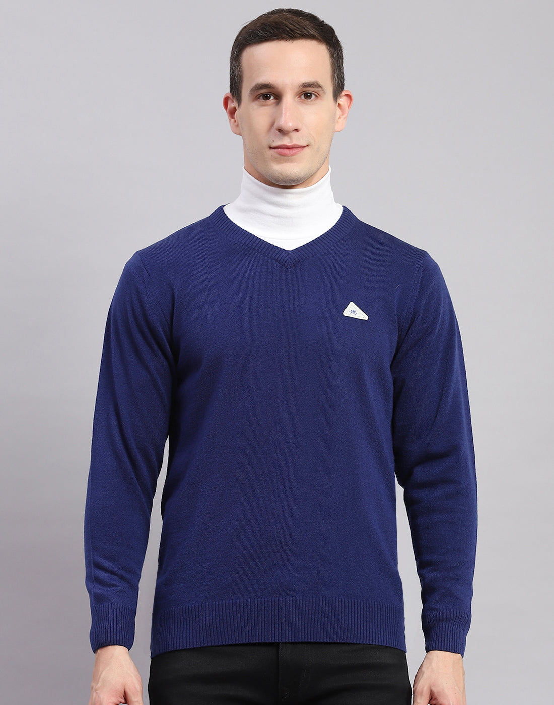 Men Blue Solid V Neck Full Sleeve Pullover