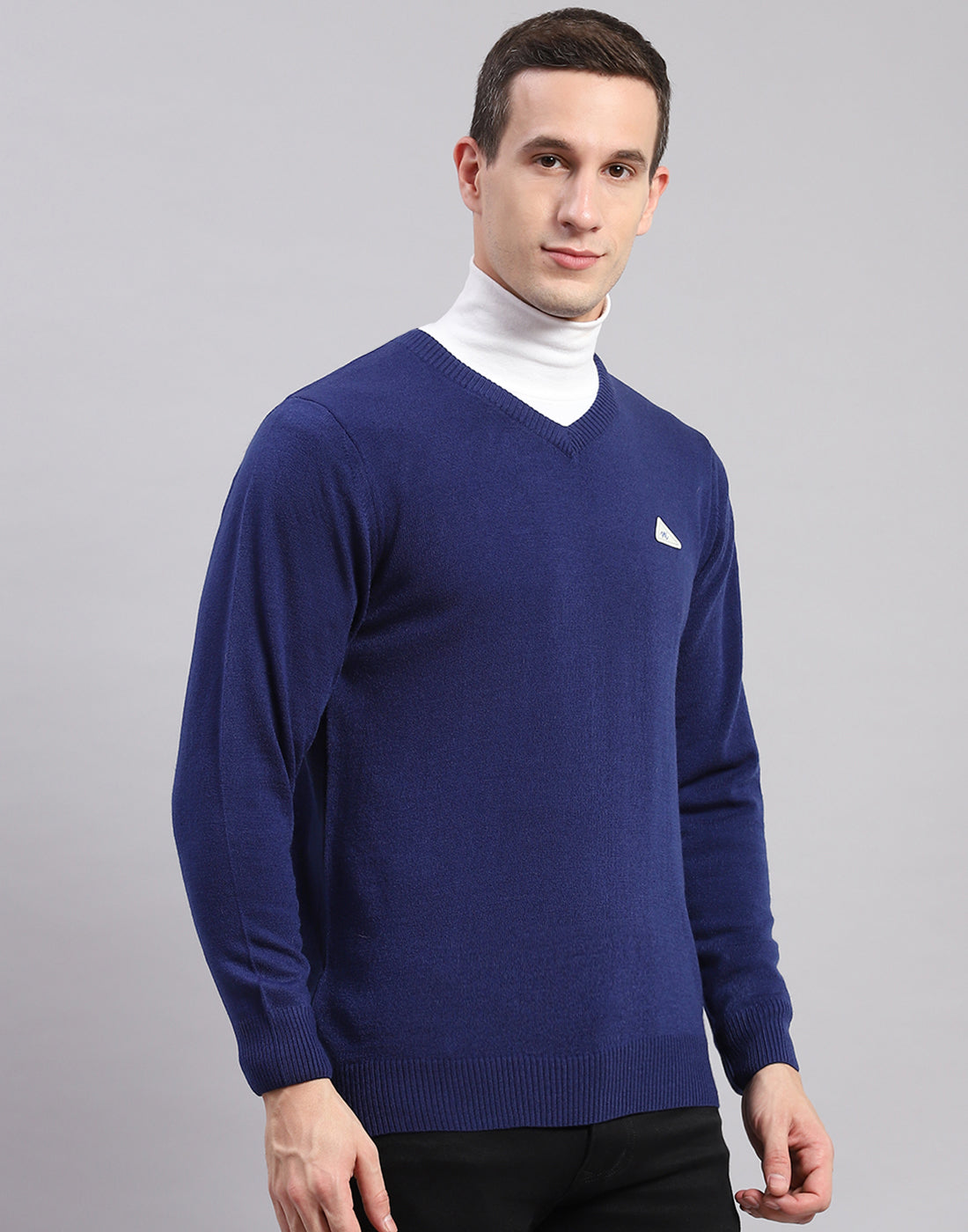 Men Blue Solid V Neck Full Sleeve Pullover