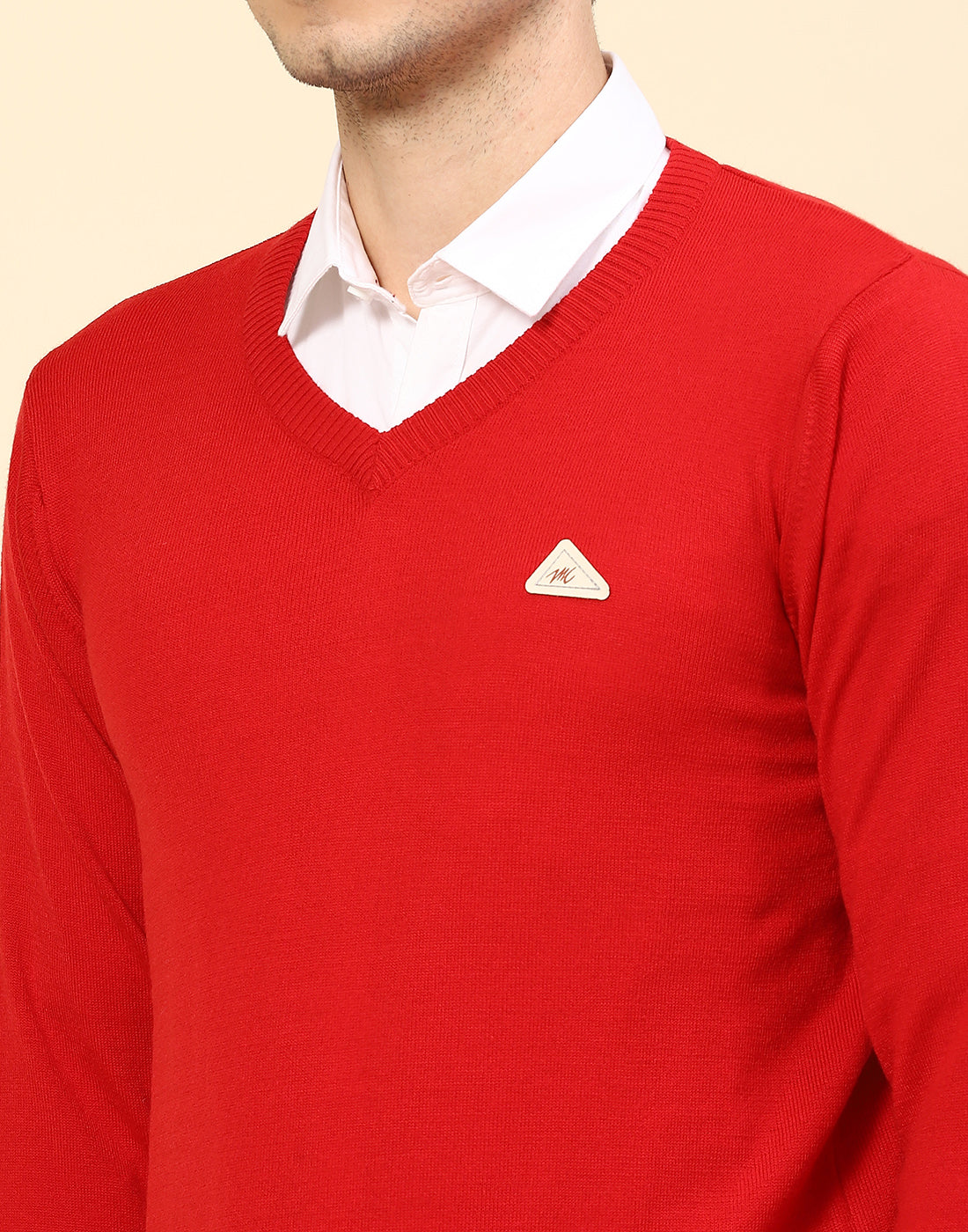 Men Red Solid V Neck Full Sleeve Pullover