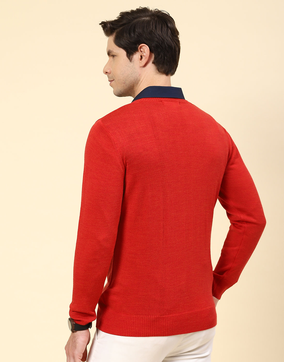 Men Red Solid V Neck Full Sleeve Pullover