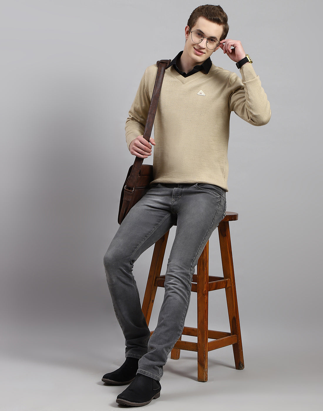 Men Camel Brown Solid V Neck Full Sleeve Pullover