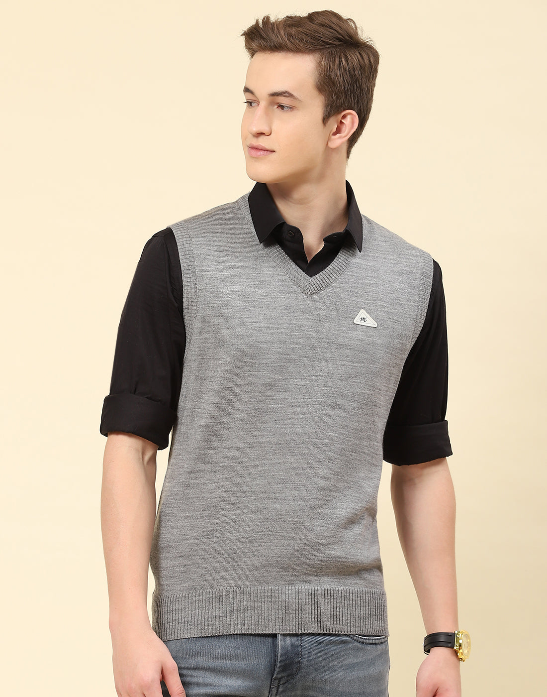 Men Grey Solid V Neck Sleeveless Sweater