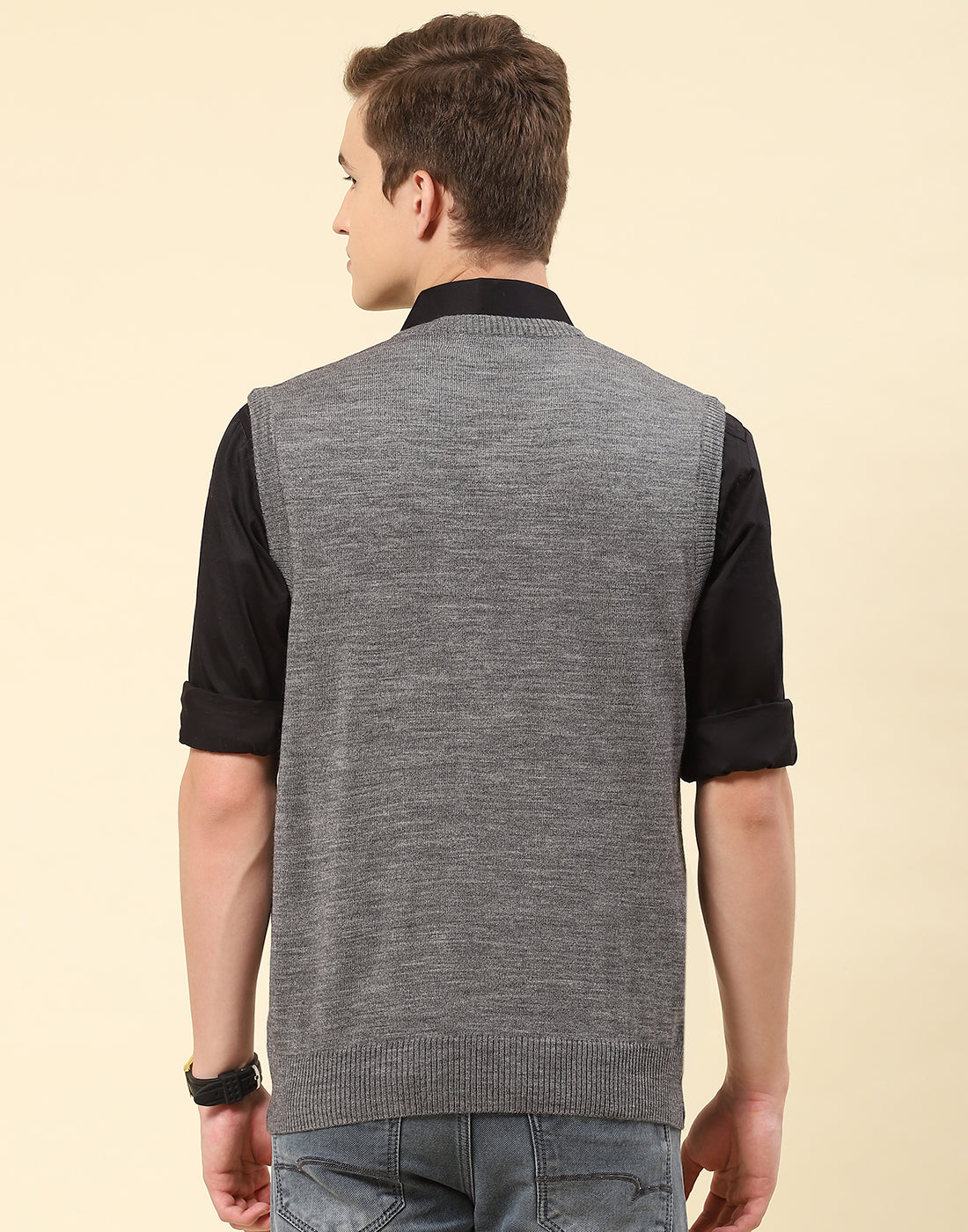 Men Grey Solid V Neck Sleeveless Sweater