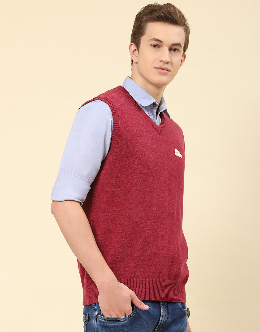 Men Red Solid V Neck Sleeveless Sweater