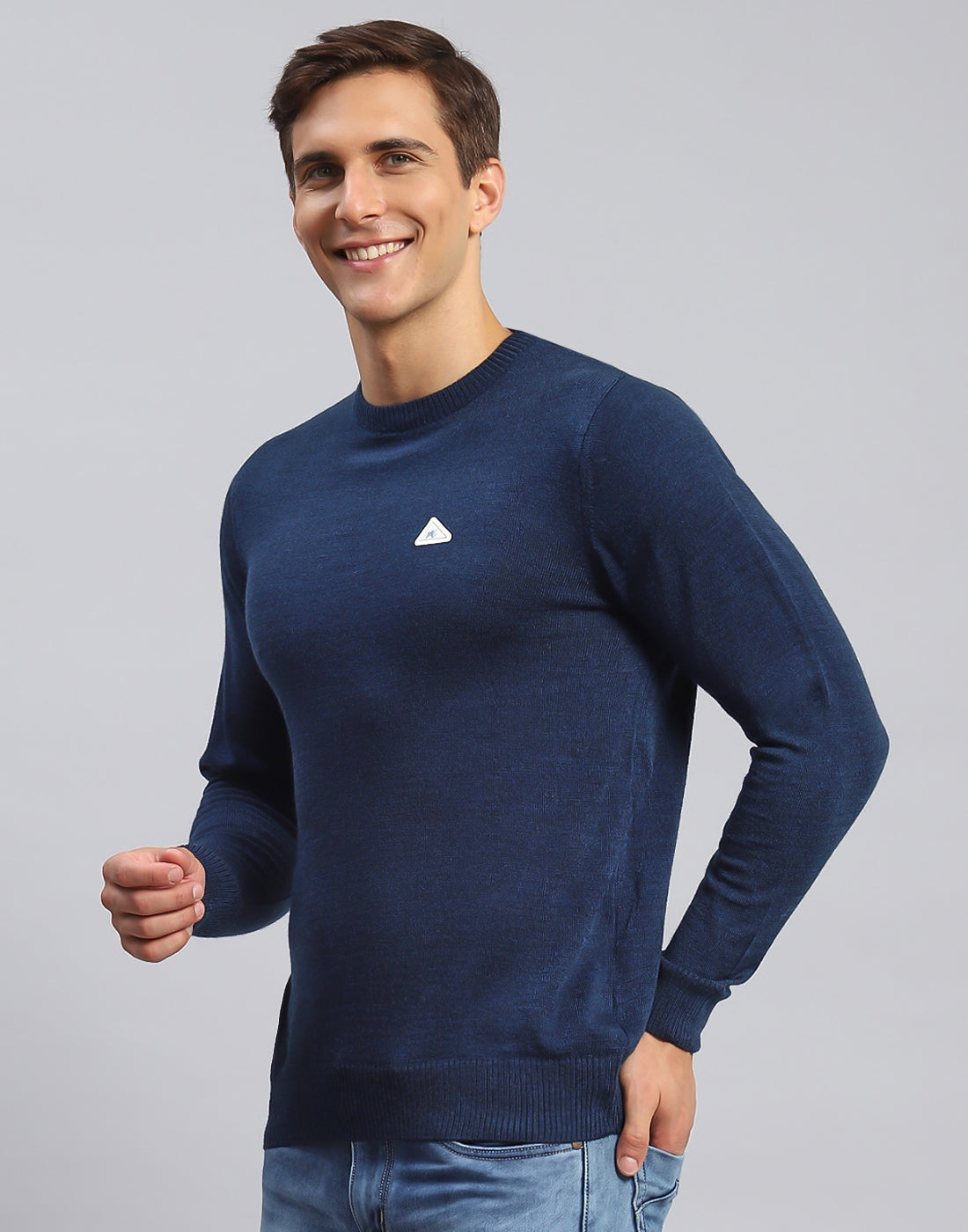 Men Blue Solid Round Neck Full Sleeve Pullover