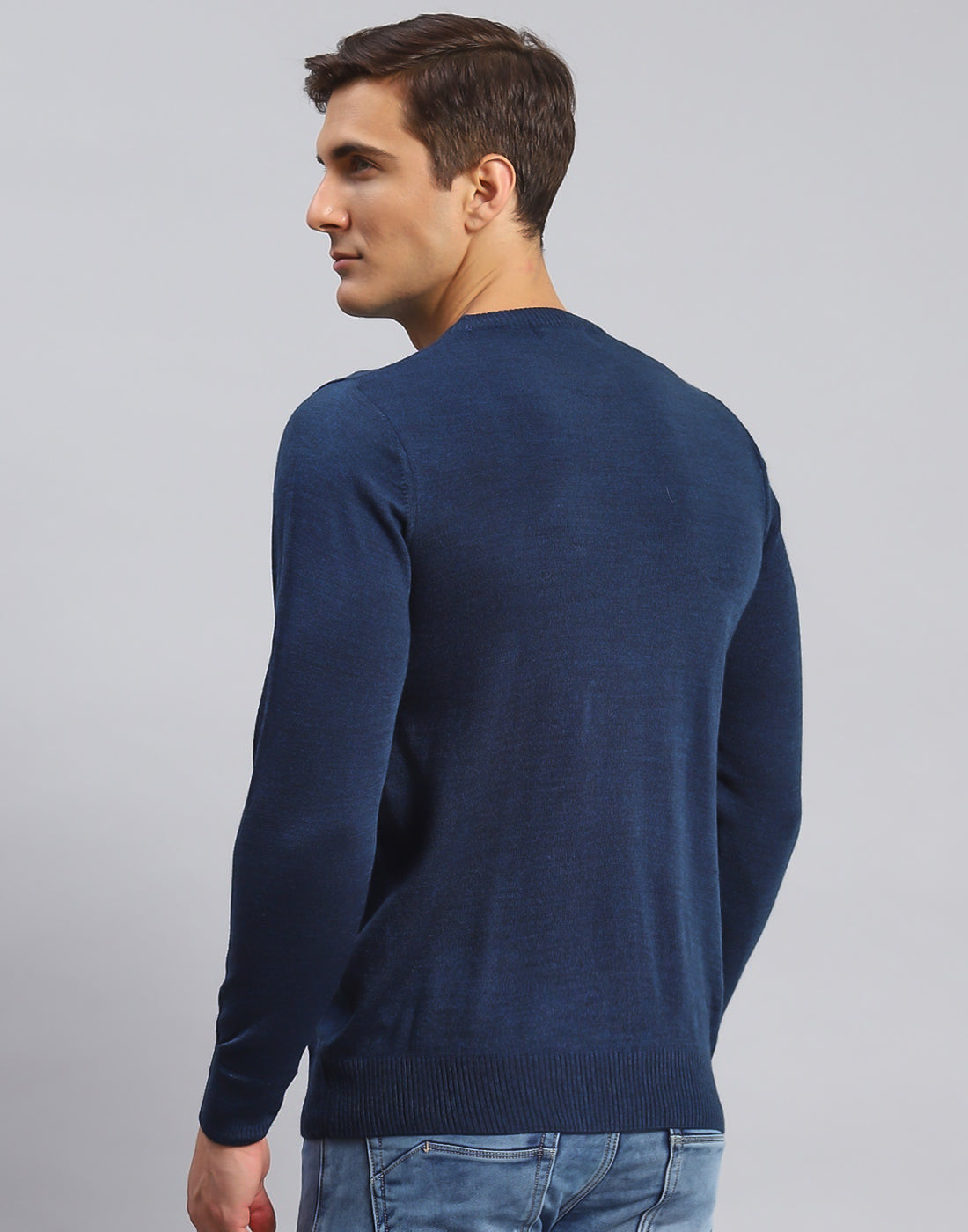 Men Blue Solid Round Neck Full Sleeve Pullover