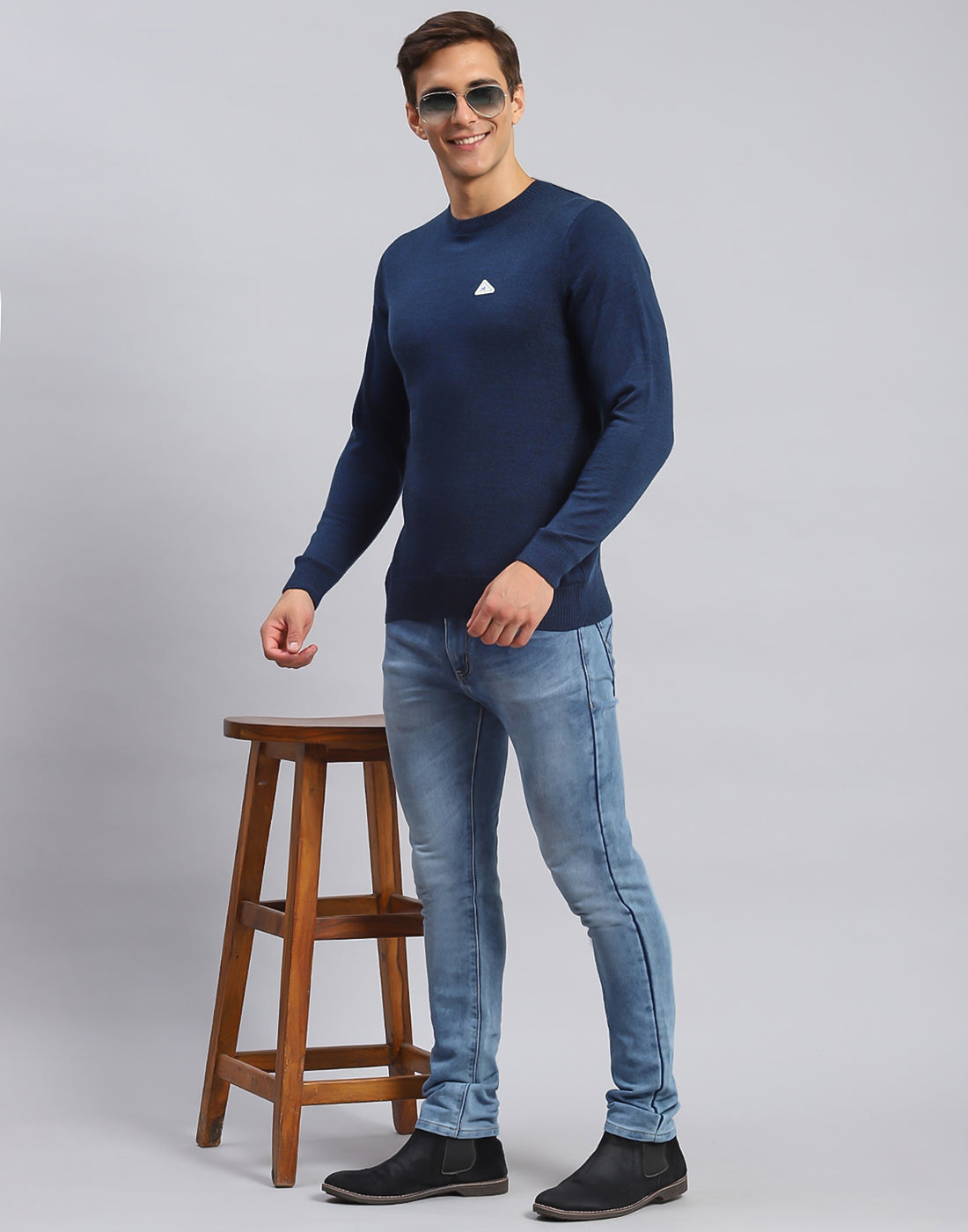 Men Blue Solid Round Neck Full Sleeve Pullover