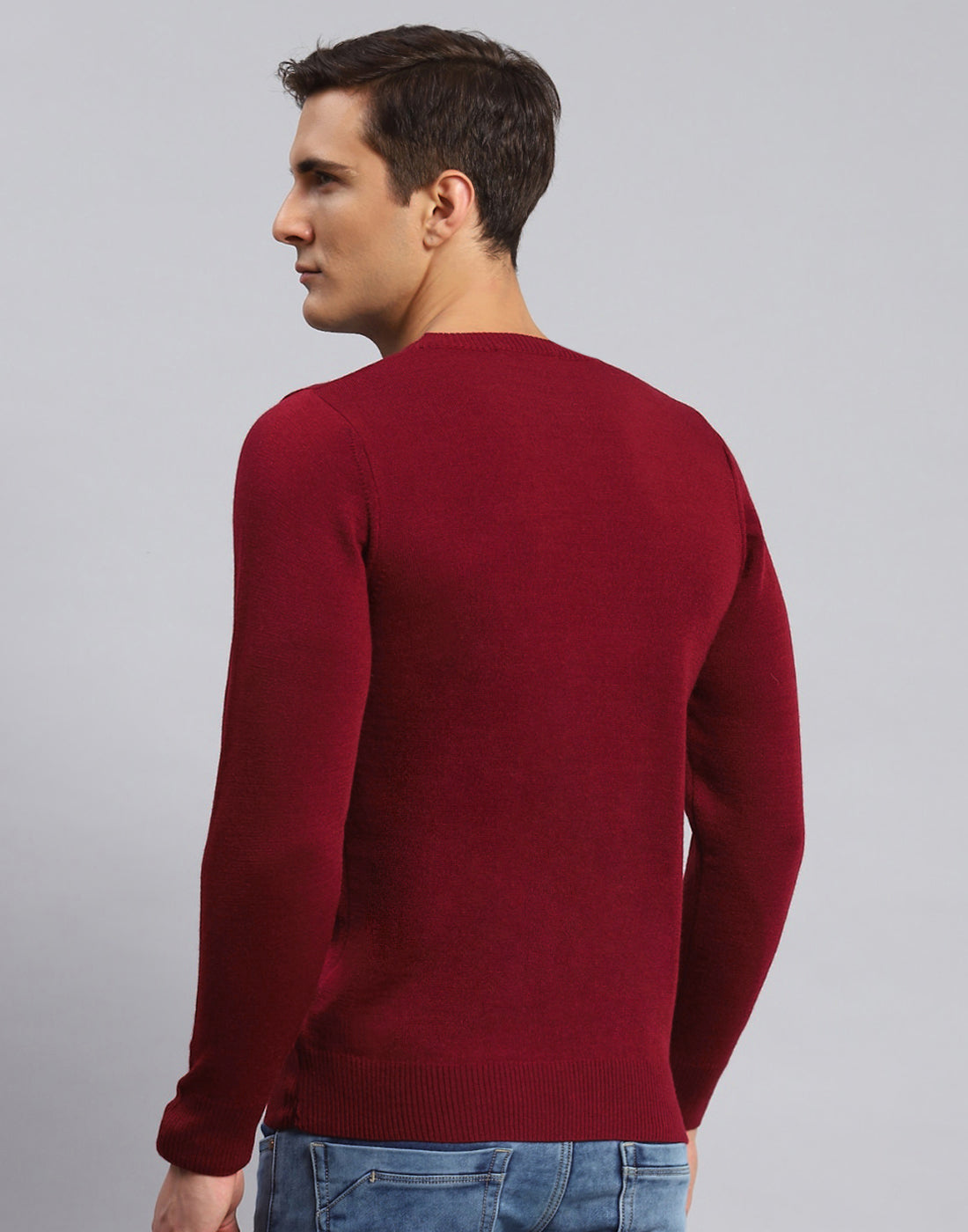 Men Red Solid Round Neck Full Sleeve Pullover