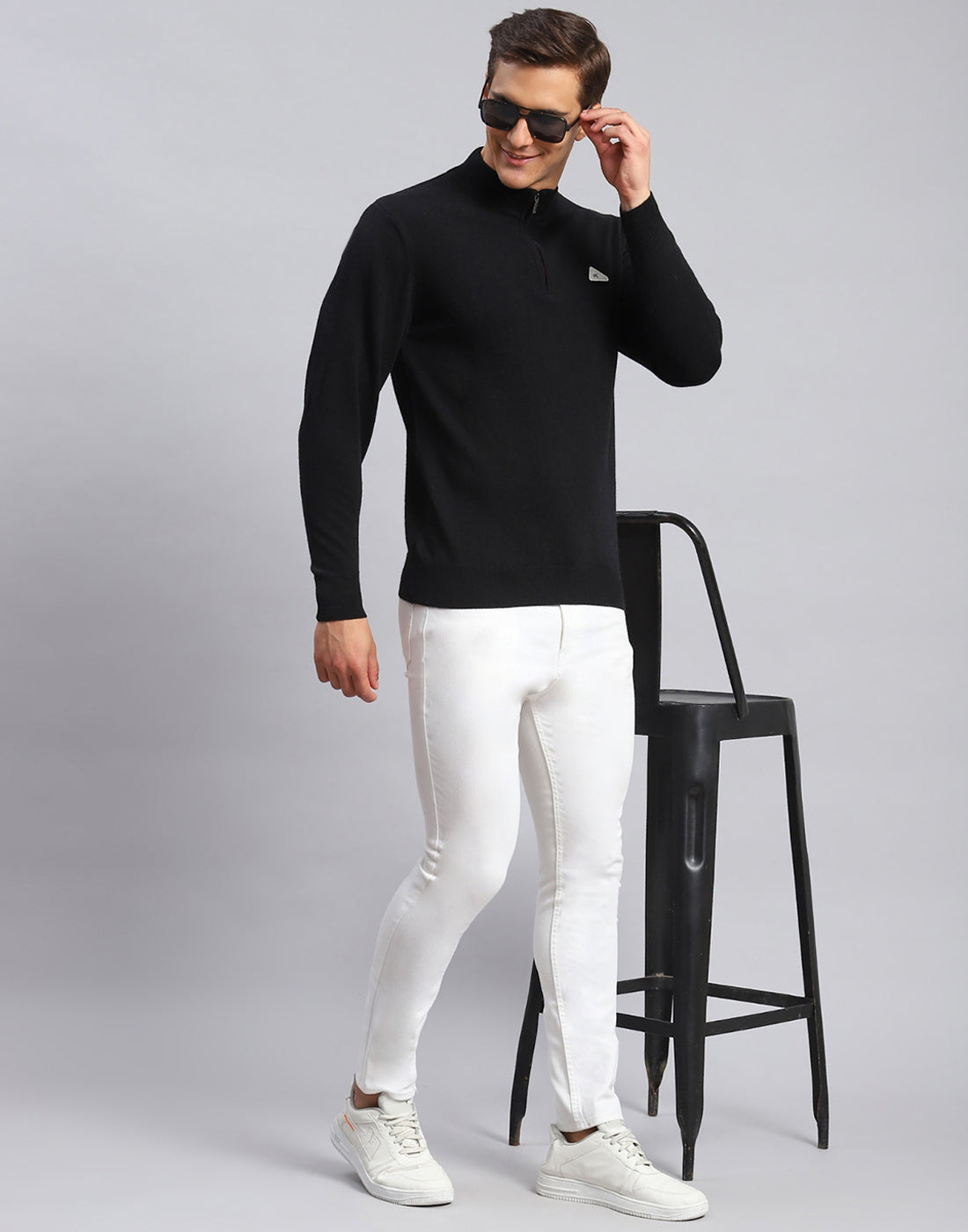 Men Black Solid High Neck Full Sleeve Pullover