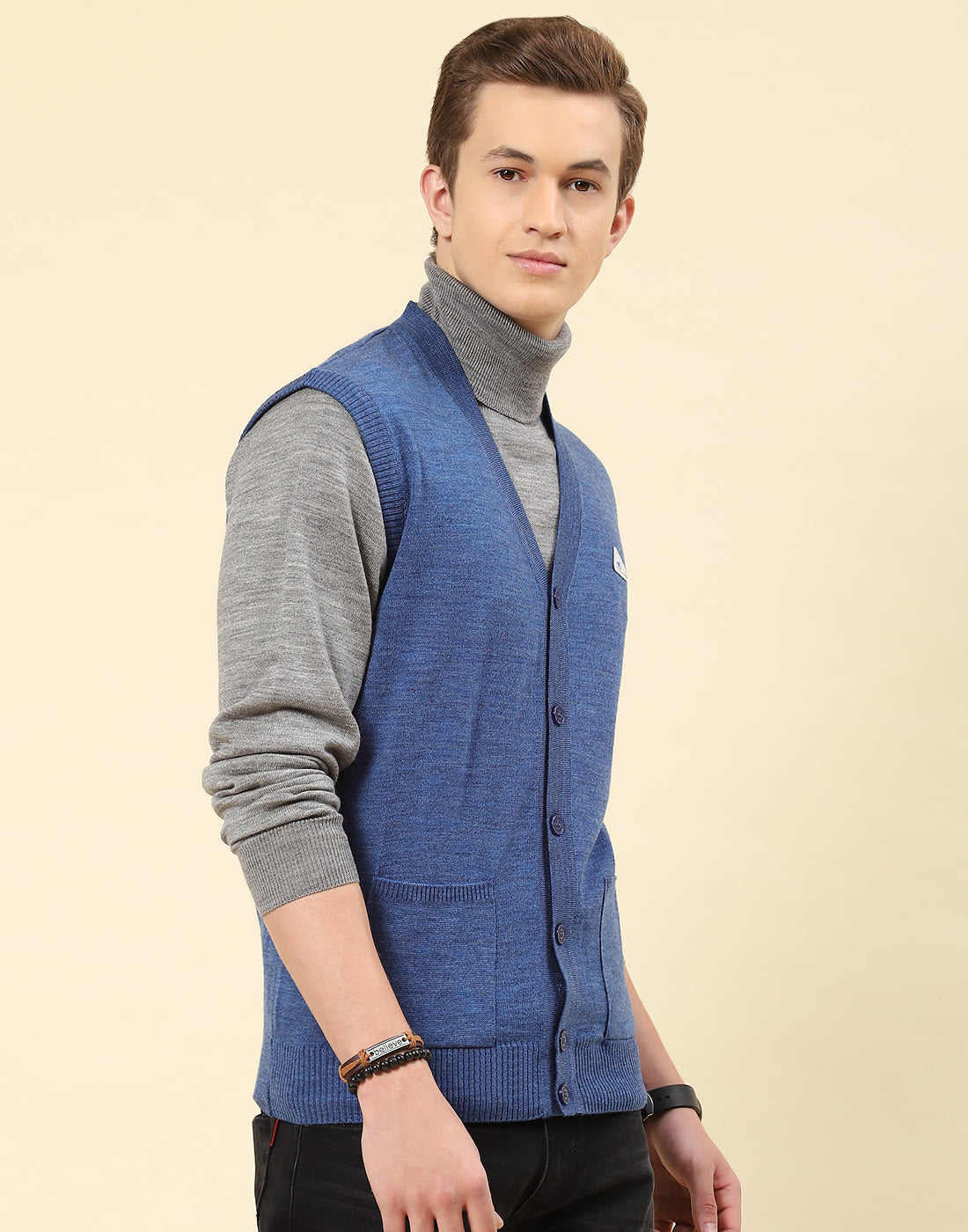 Men Blue Solid V Neck Sleeveless Cardigan