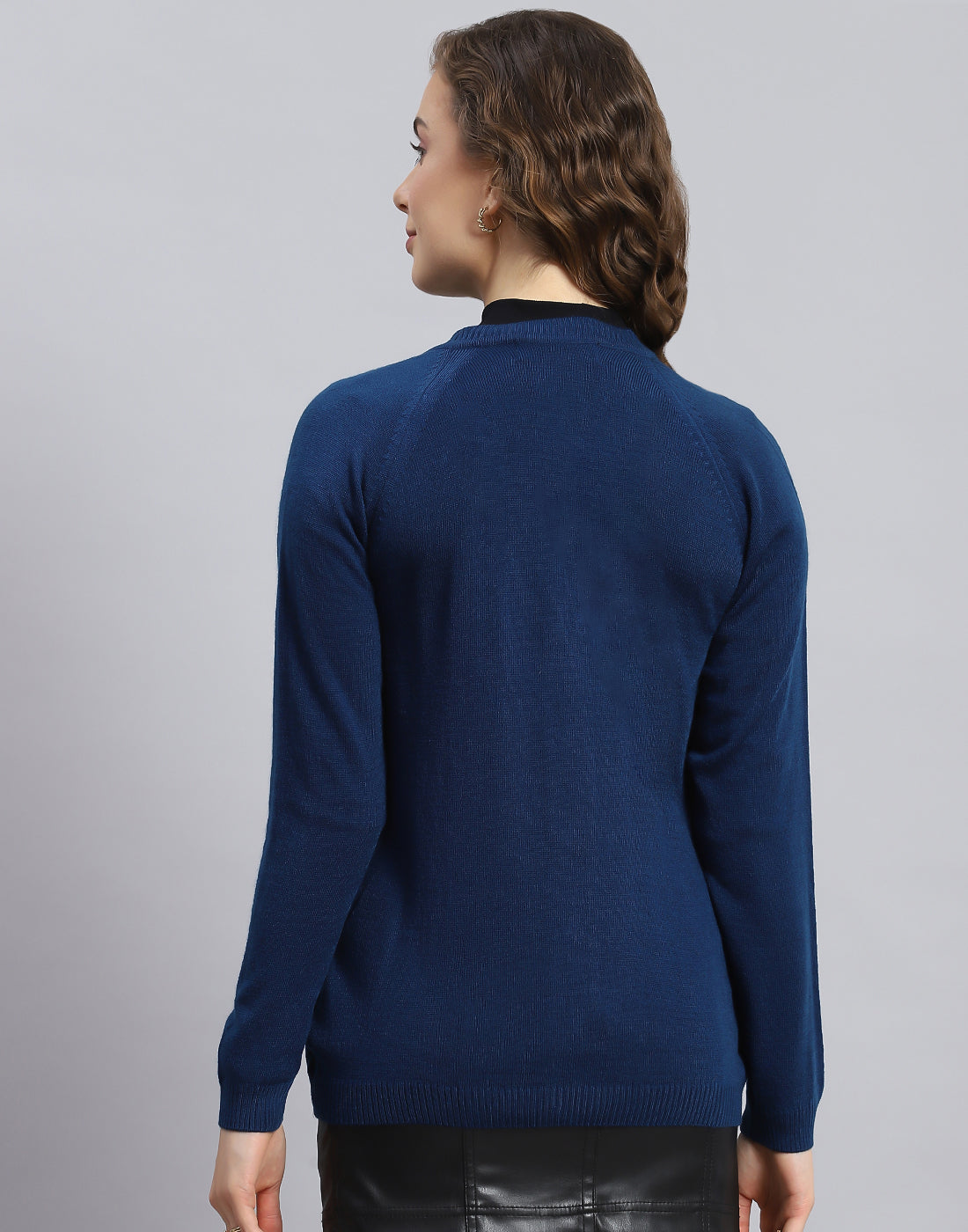 Women Blue Solid V Neck Full Sleeve Cardigan