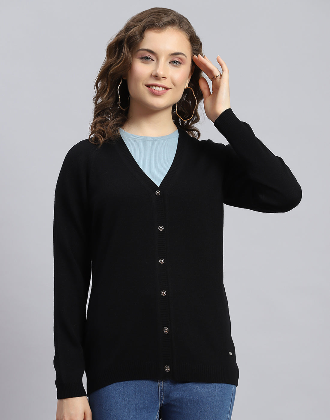 Women Black Solid V Neck Full Sleeve Cardigan