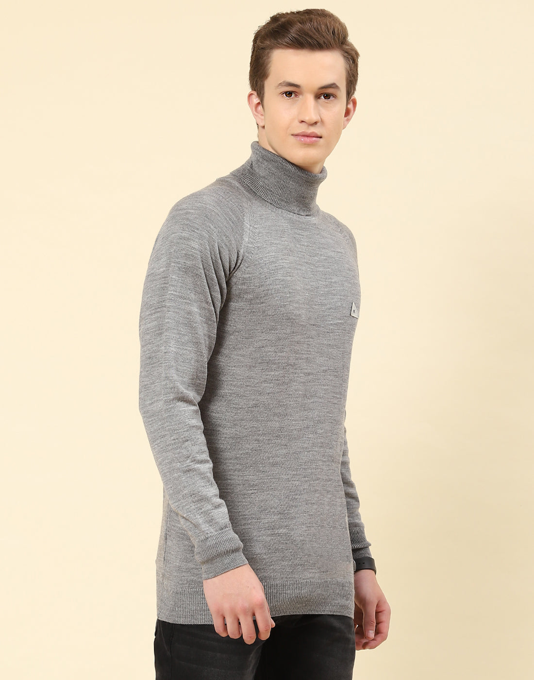 Men Grey Solid High Neck Full Sleeve Pullover