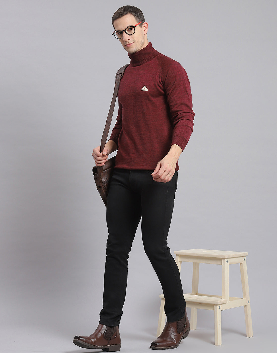 Men Maroon Solid High Neck Full Sleeve Pullover