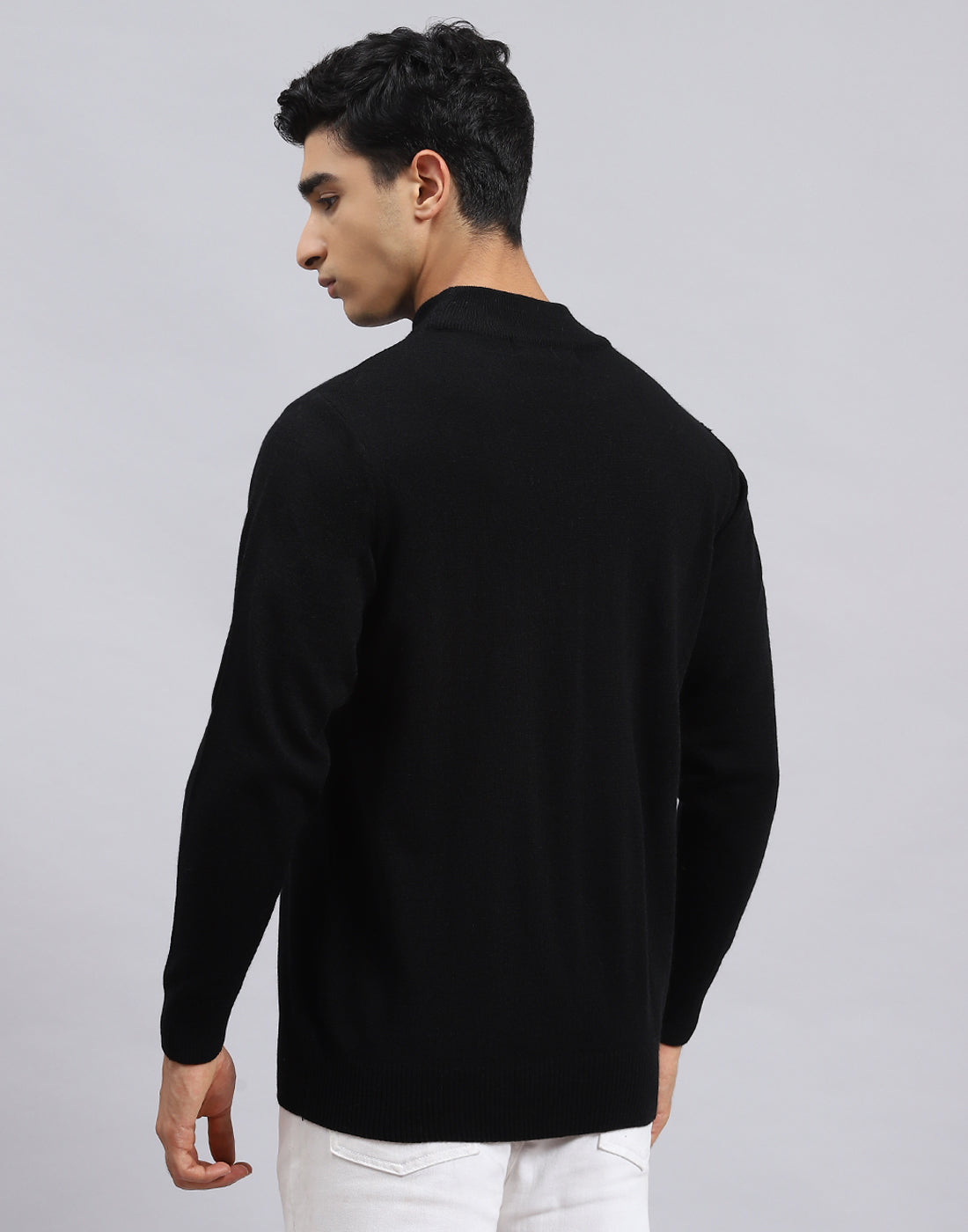 Men Black Solid Turtle Neck Full Sleeve Pullover