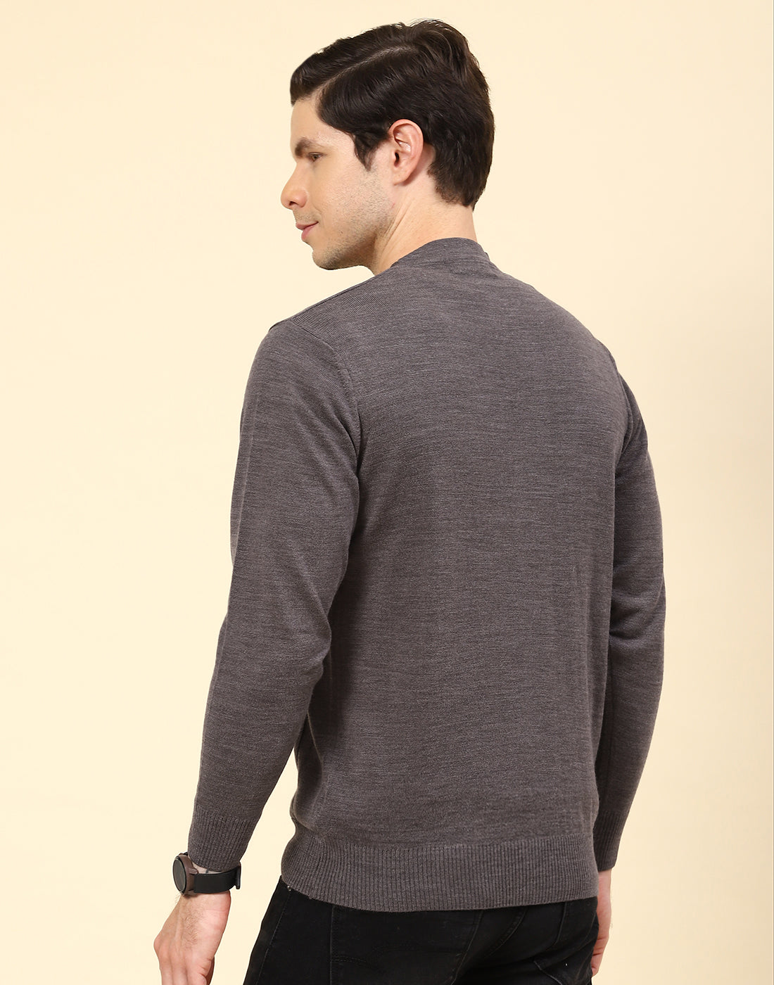 Men Grey Solid V Neck Full Sleeve Cardigan