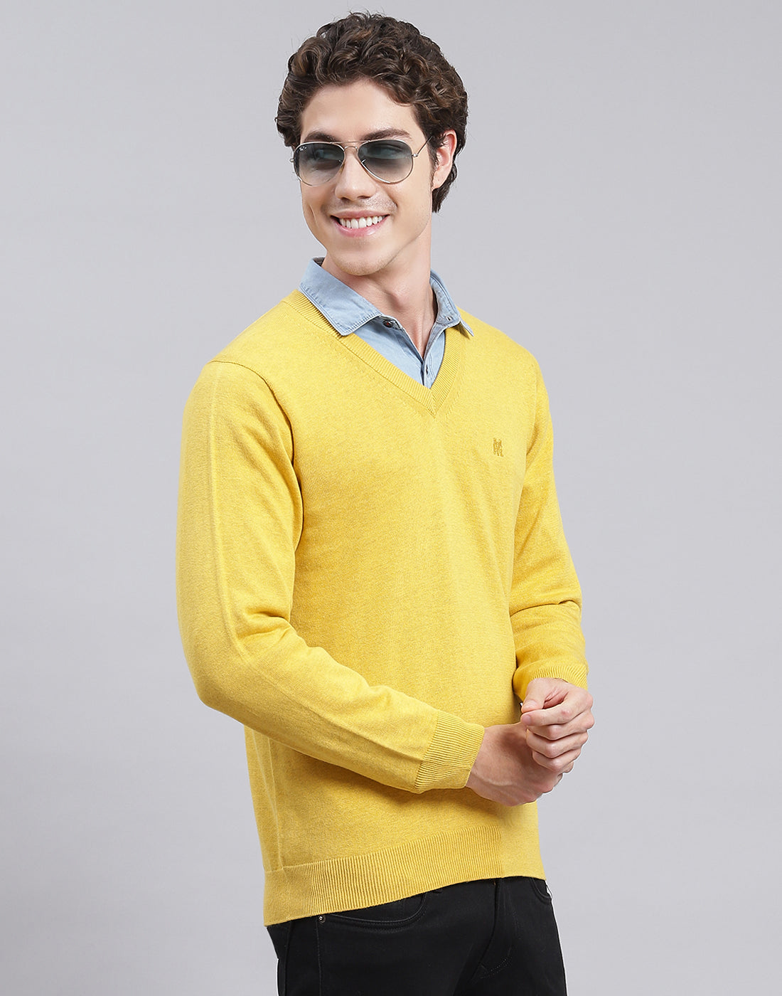 Men Yellow Solid V Neck Full Sleeve Pullover