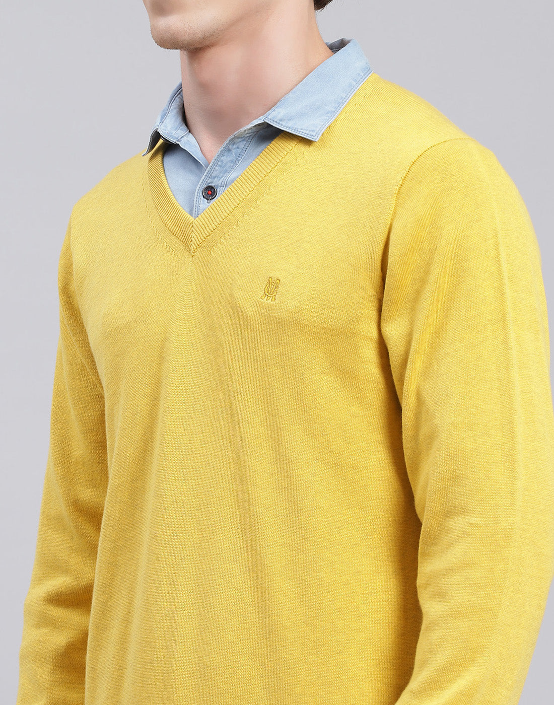 Men Yellow Solid V Neck Full Sleeve Pullover