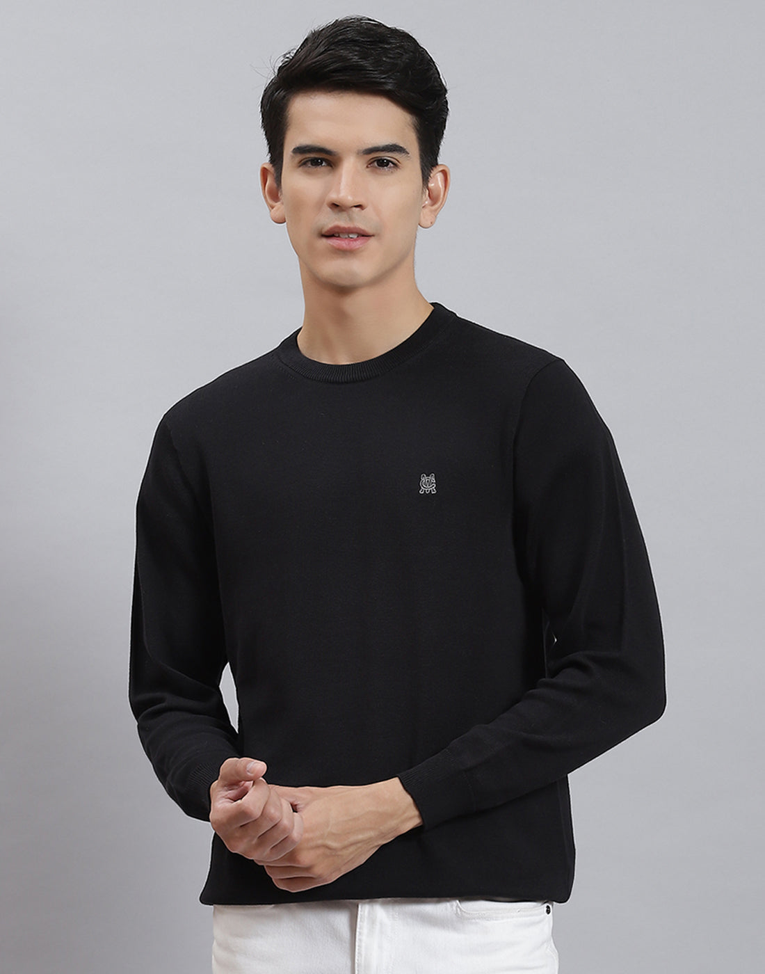 Men Black Solid Round Neck Full Sleeve Pullover