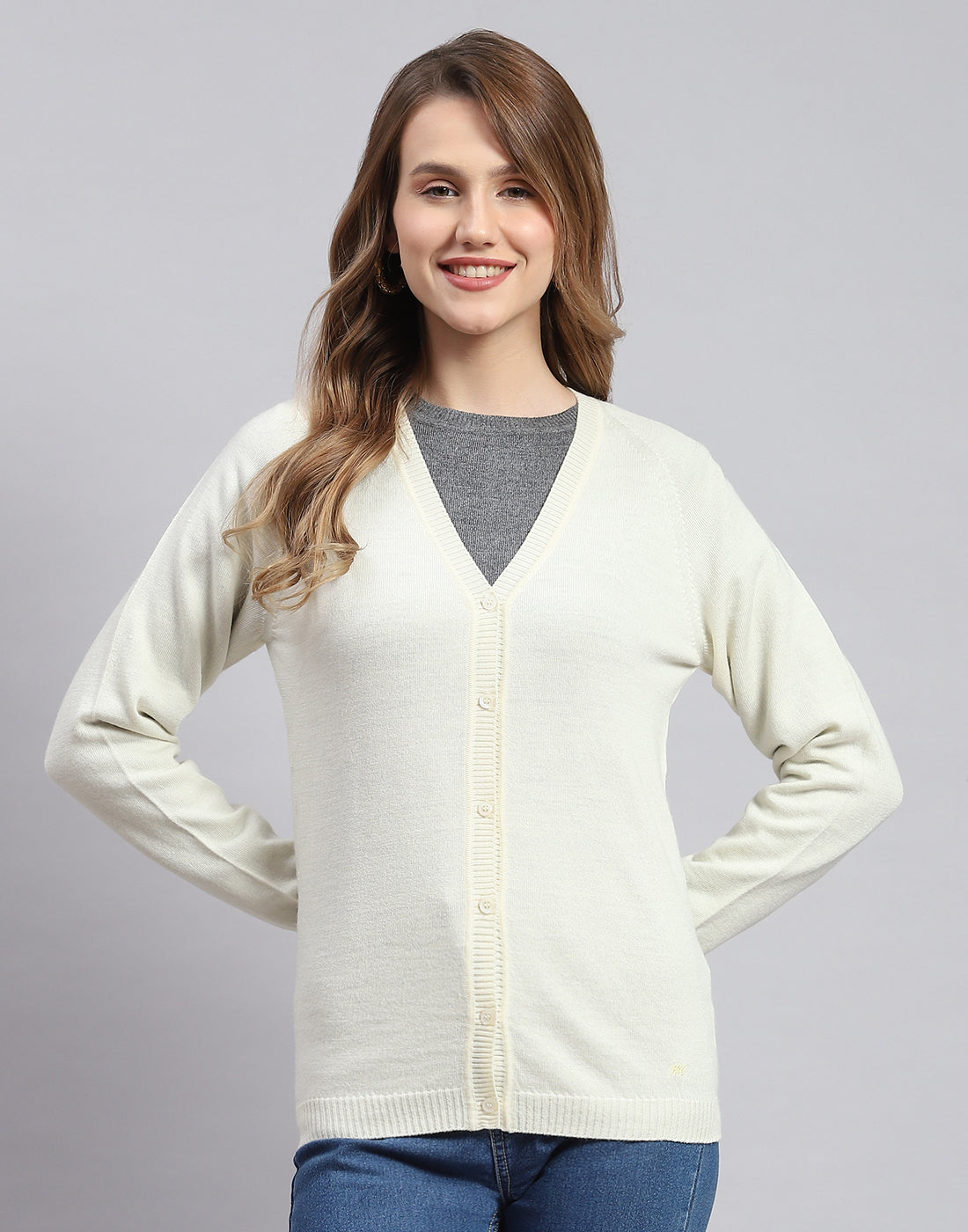 Women Off White Solid V Neck Full Sleeve Cardigan