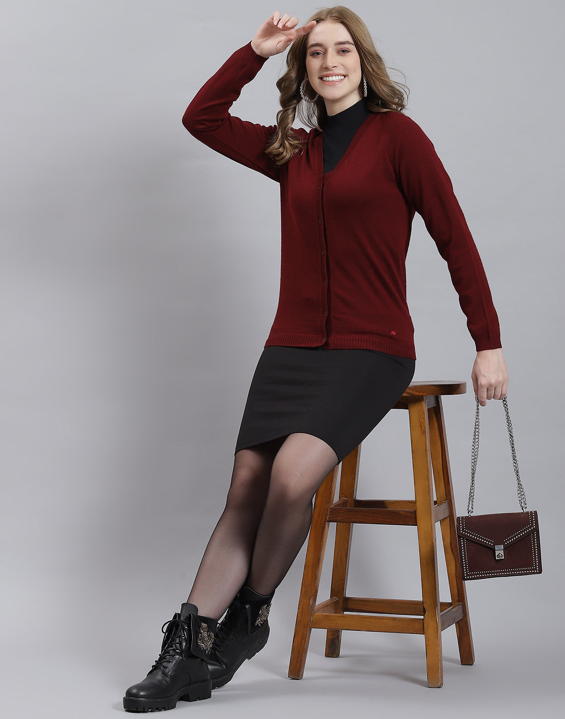 Women Maroon Solid V Neck Full Sleeve Cardigan