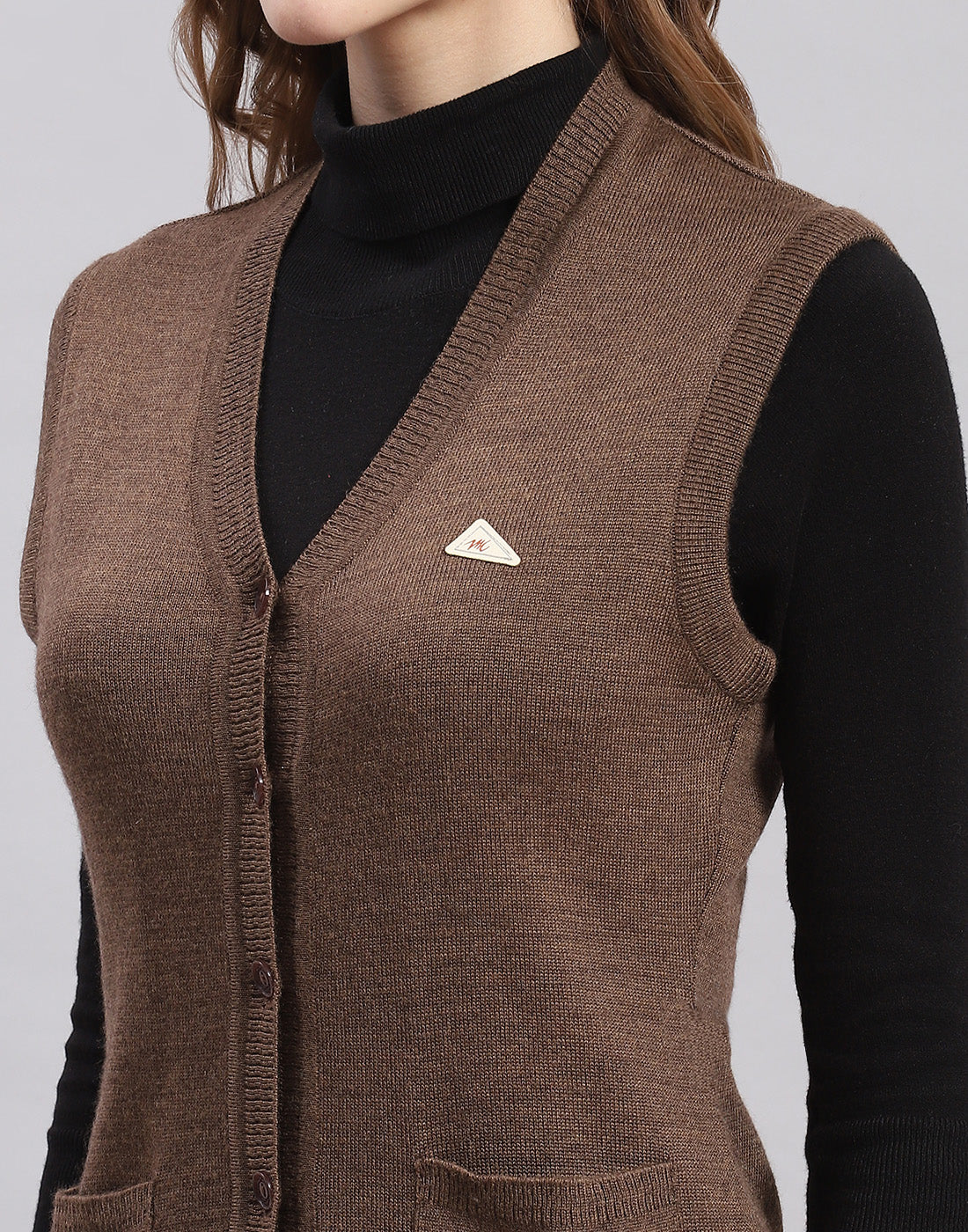 Women Brown Solid V Neck Sleeveless Cardigan