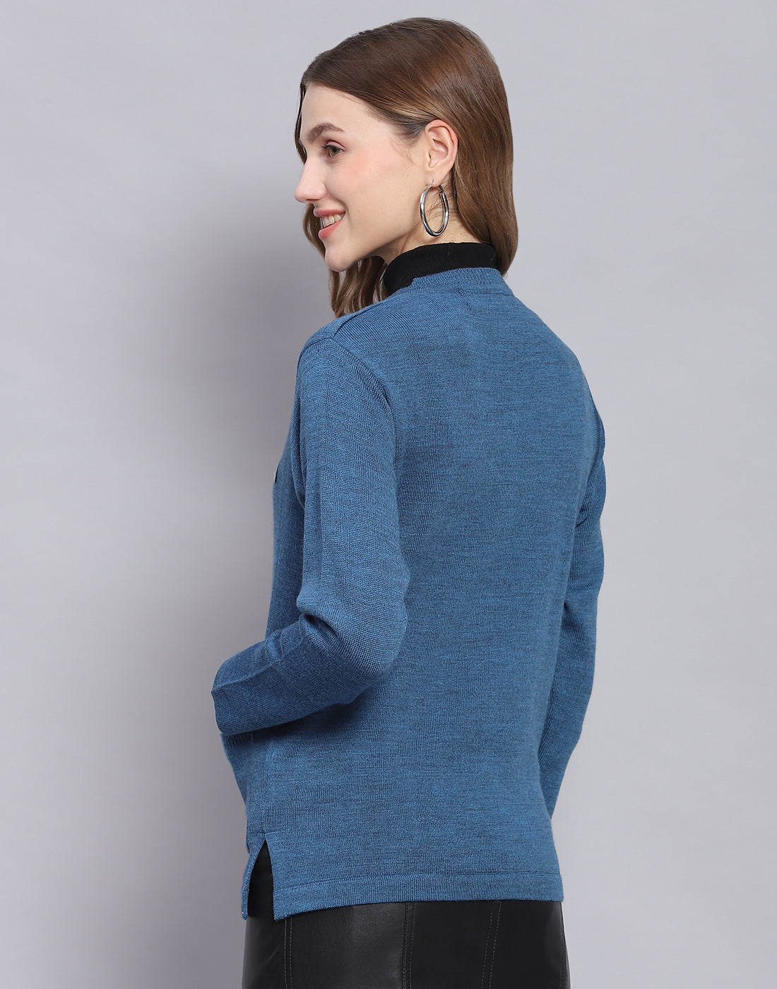 Women Blue Solid V Neck Full Sleeve Cardigan