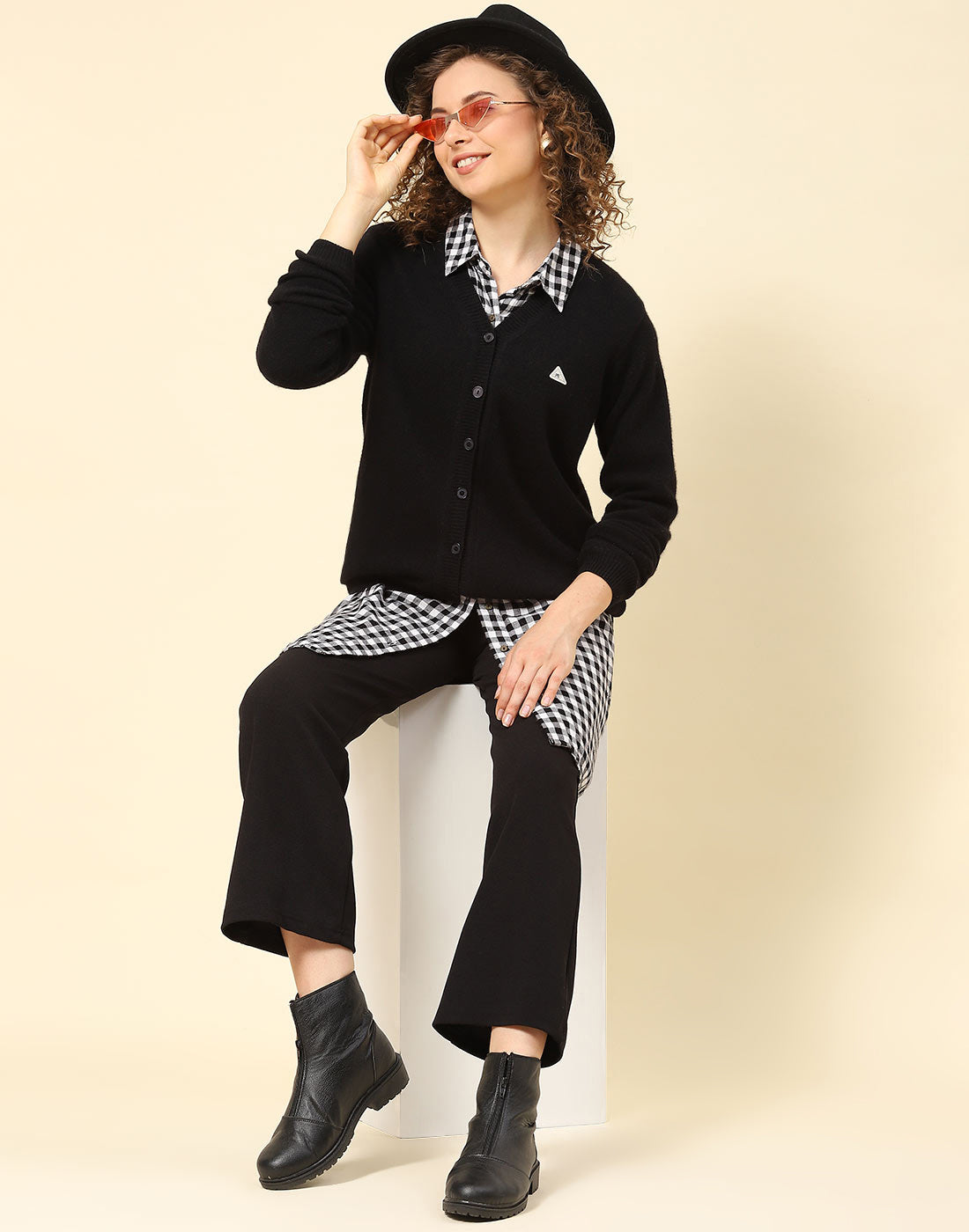 Women Black Solid V Neck Full Sleeve Cardigan