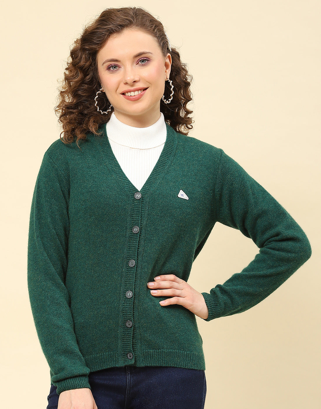 Women Green Solid V Neck Full Sleeve Cardigan