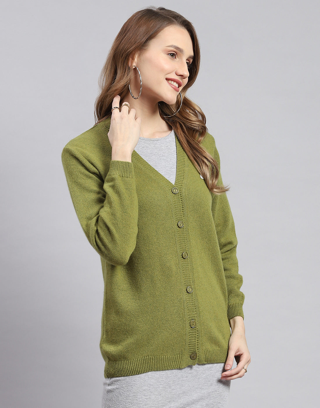 Women Green Solid V Neck Full Sleeve Cardigan