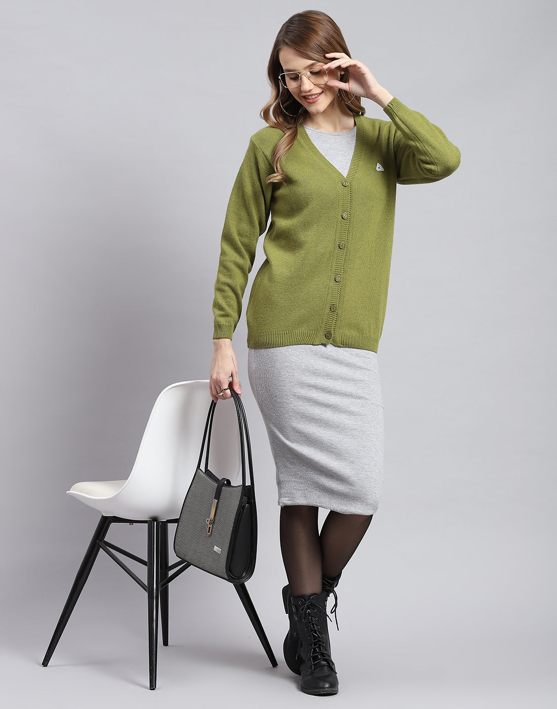 Women Green Solid V Neck Full Sleeve Cardigan