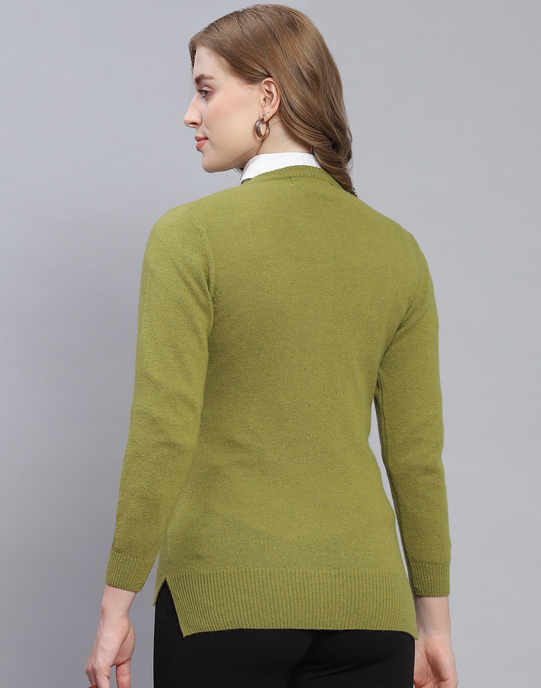 Women Green Solid Round Neck Full Sleeve Cardigan