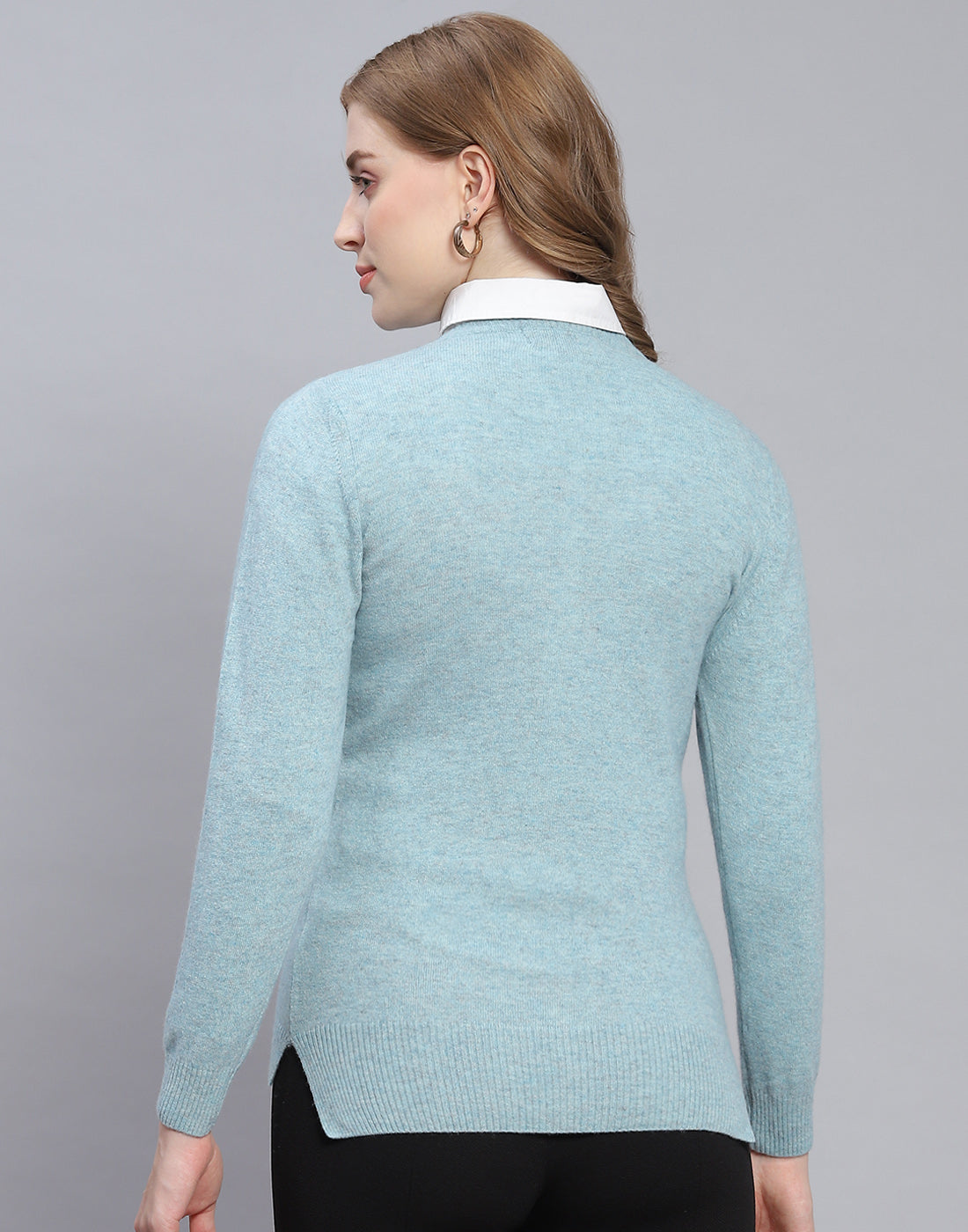 Women Blue Solid Round Neck Full Sleeve Cardigan