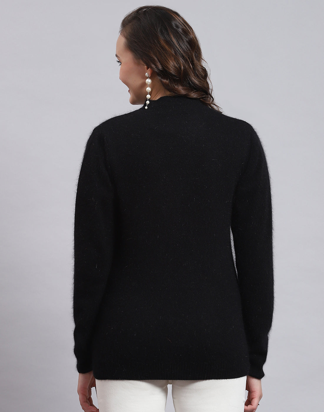 Women Black Solid V Neck Full Sleeve Cardigan