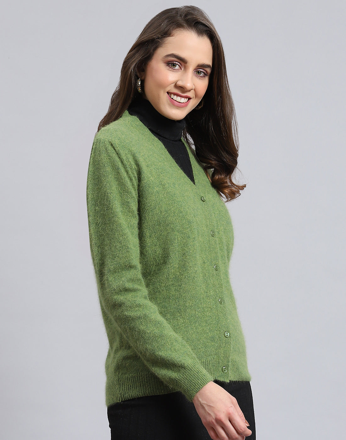 Women Green Solid V Neck Full Sleeve Cardigan