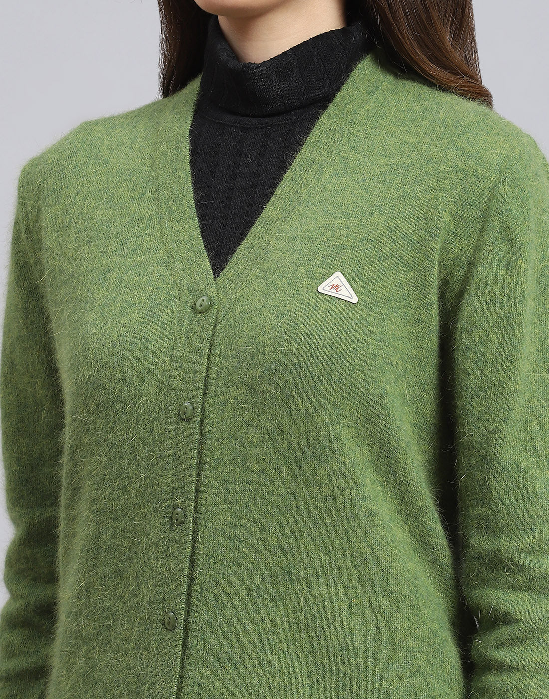 Women Green Solid V Neck Full Sleeve Cardigan