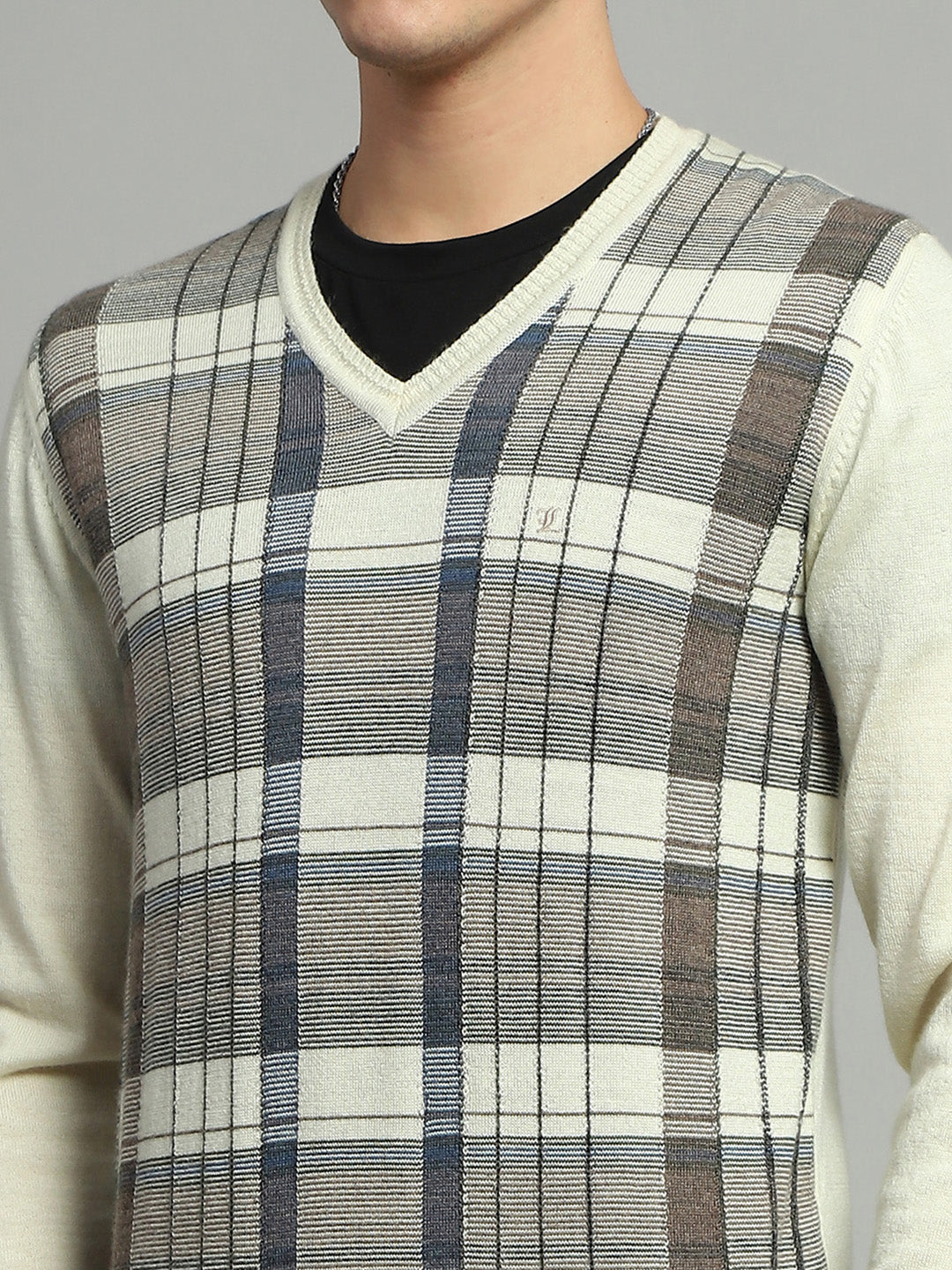 Men Off White Check V Neck Full Sleeve Pullover