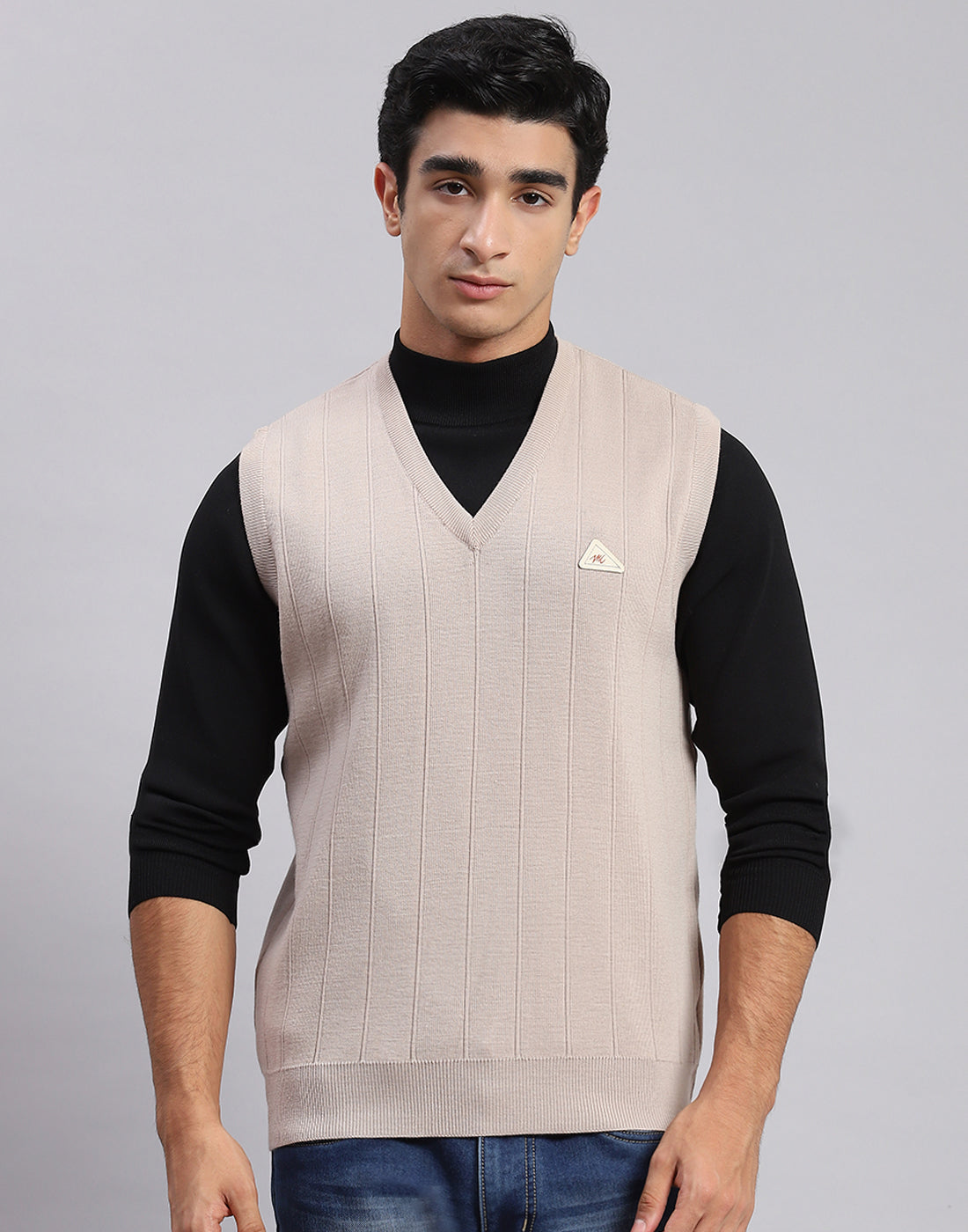 Men Beige Solid V Neck Sleeveless Sweater