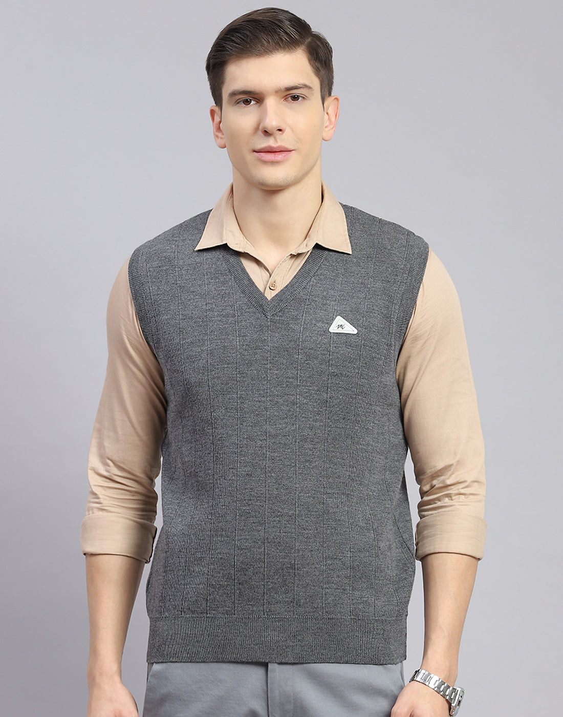 Men Grey Solid V Neck Sleeveless Sweater